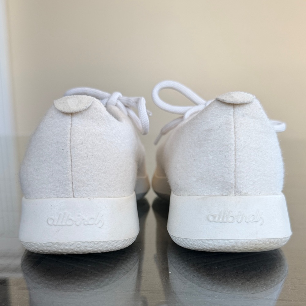 Allbirds Wool Runners in Natural White Athletic Shoes. Womens Size 6. Have dirt - Picture 4 of 8